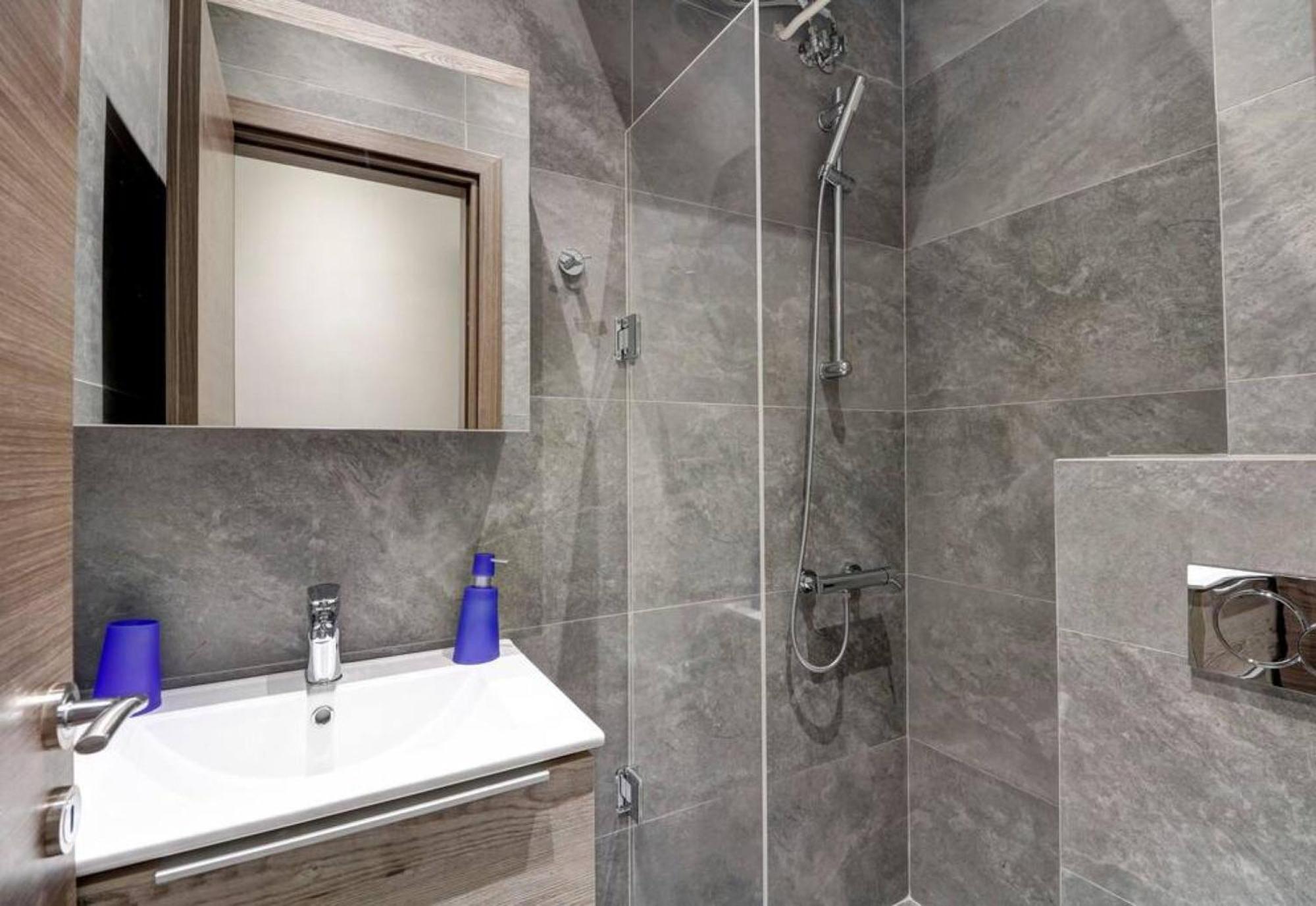 Classy And Stylish Apartment Next To Hilton Athens Ngoại thất bức ảnh