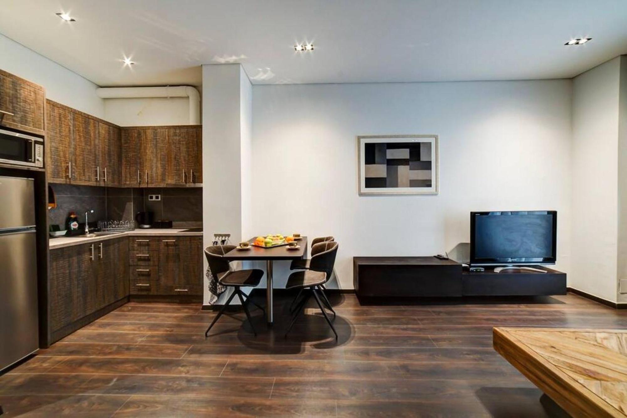 Classy And Stylish Apartment Next To Hilton Athens Ngoại thất bức ảnh
