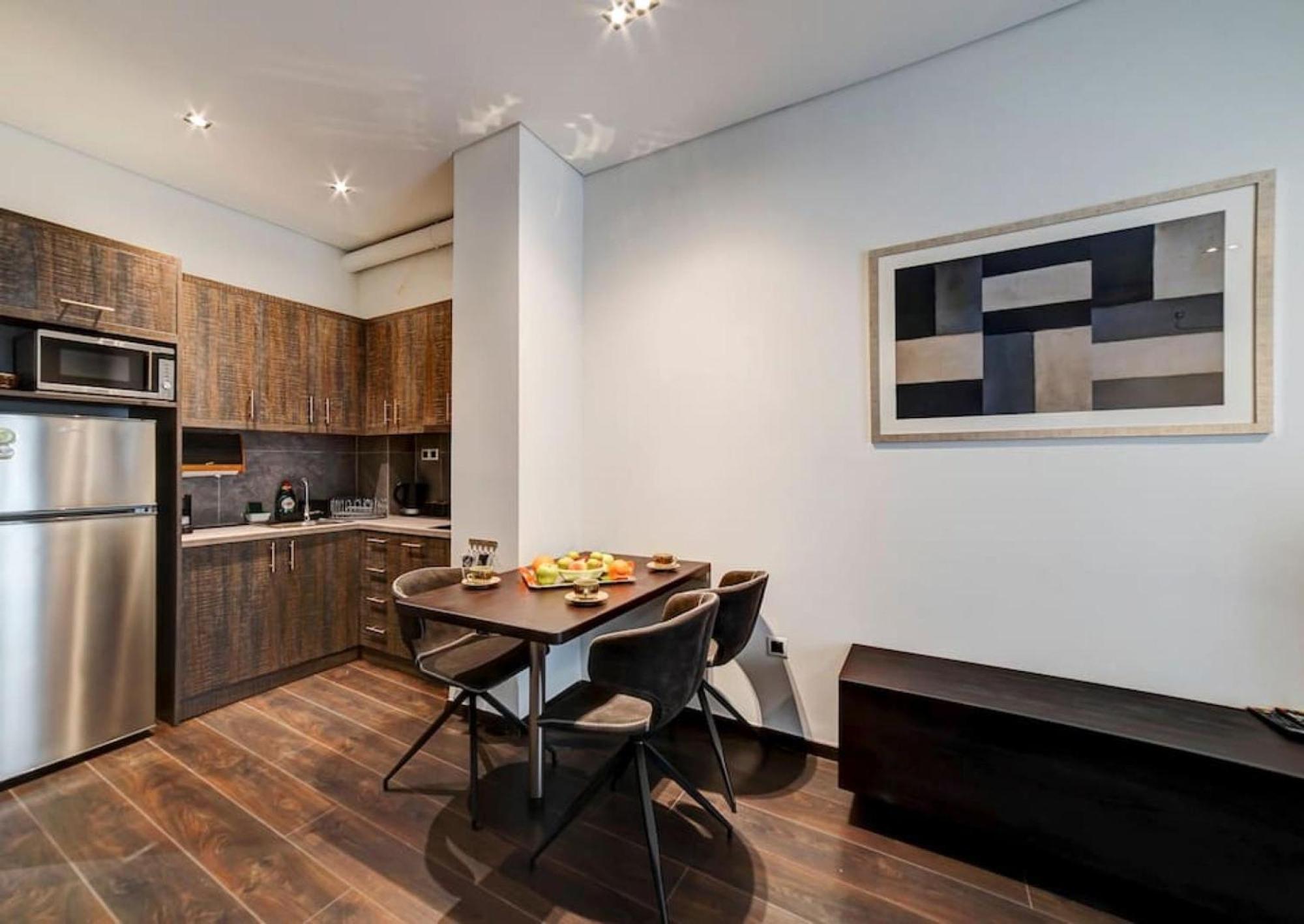 Classy And Stylish Apartment Next To Hilton Athens Ngoại thất bức ảnh
